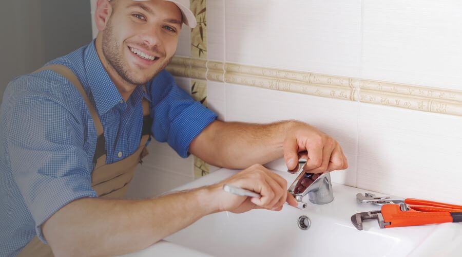 Handle or spout repair in Lawrenceville, GA